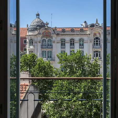 Flh Intendente Modern Mezzanine With Balcony