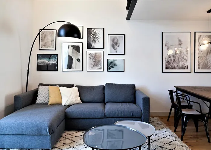 Flh Intendente Modern Mezzanine With Balcony