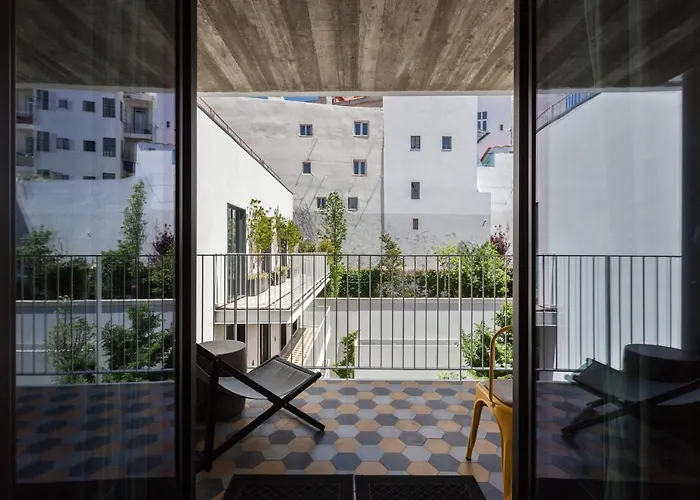 Апартаменты Flh Intendente Modern Mezzanine With Balcony *